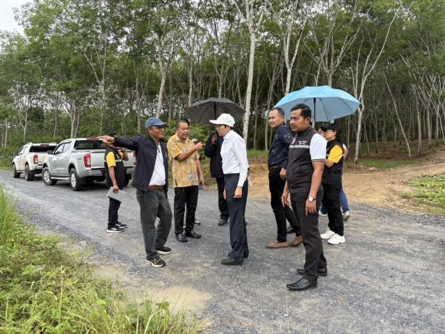 ลงพื้นที่เส้นทางเชื่อมต่อถนนเลียบคลองไม้เสียบ-ห้วยน้ำใส สู่ถนนสายเอเซีย พื้นที่หมู่ ๔,๕,๗,๙